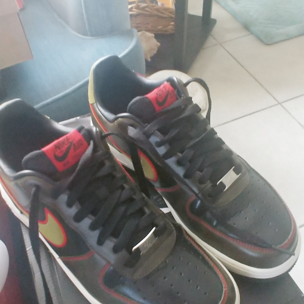 Men's Nikes
